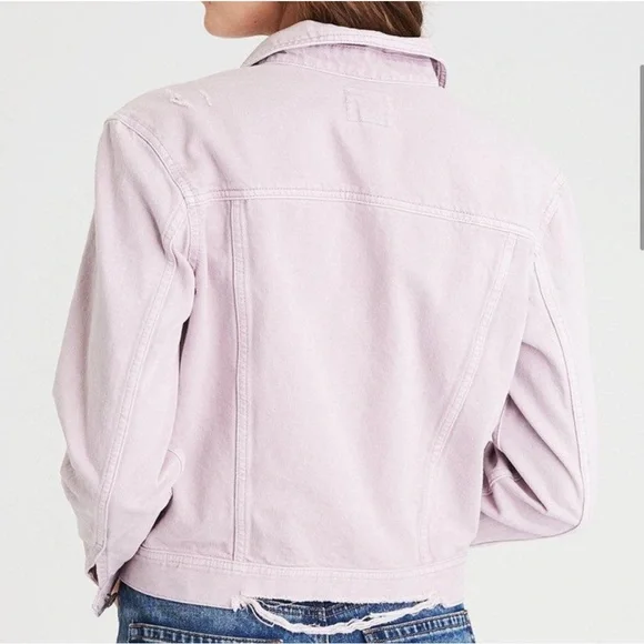 AE Distressed Jean Jacket - Picture 2 of 6